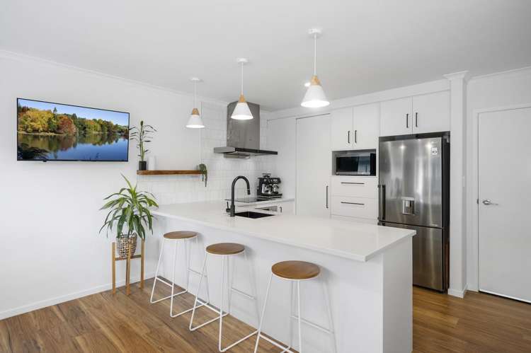 5 Montrose Place_2