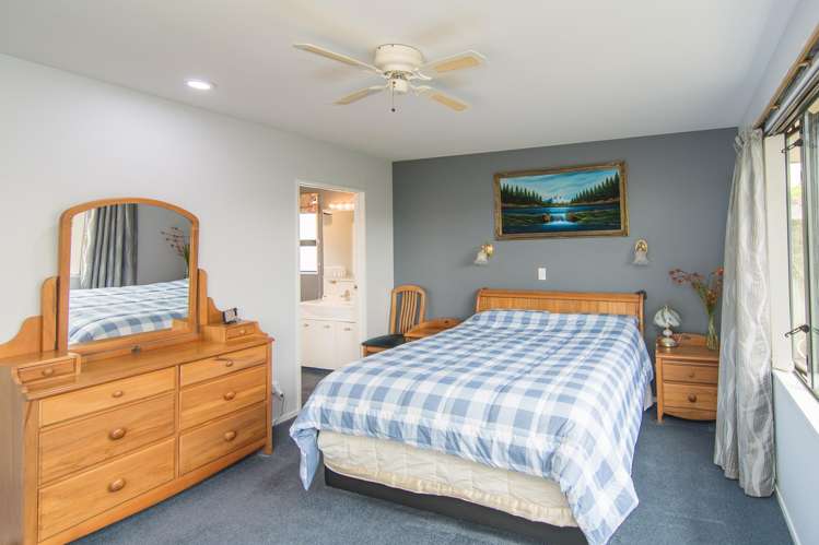 16 Alpine Close Marchwiel_11