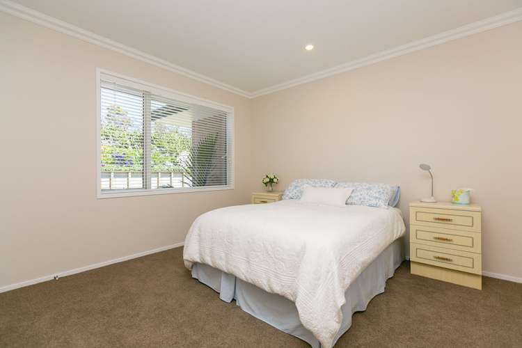 9 Links Drive Waiwhakaiho_13