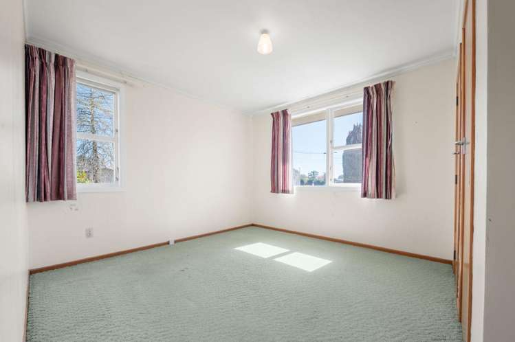 50 Garden Heights Avenue Glenview_9