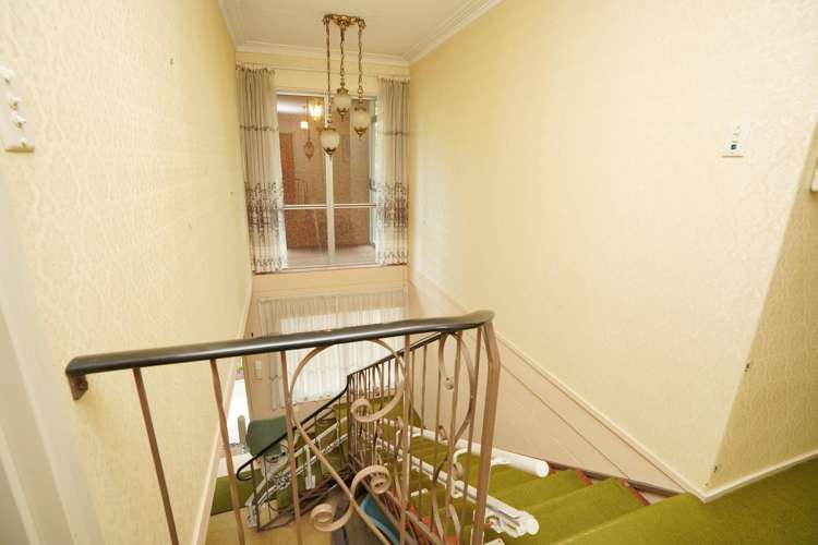 249 Queens Drive Windsor_15