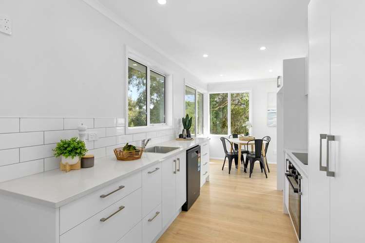 27 James Grove Stokes Valley_6