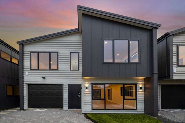 Brand-New Standalone Living in Manurewa East