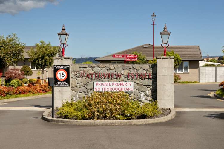 60/4 Greystone Place Omokoroa_27