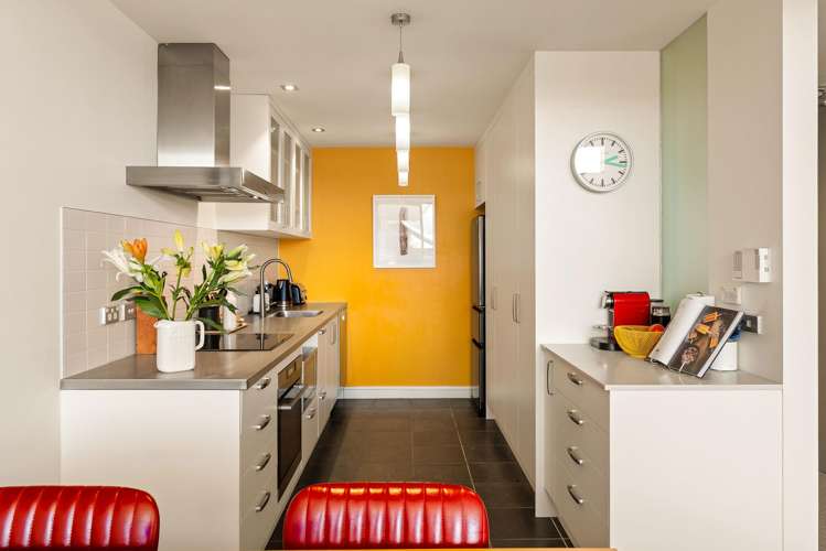 8A/42 Cable Street Te Aro_8