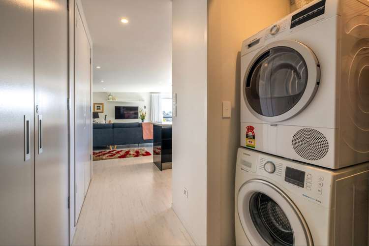 109 Queens Drive Oneroa_17