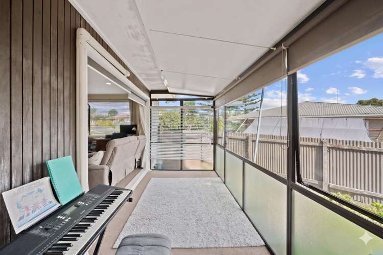 24 Cramond Drive Mangere East_11