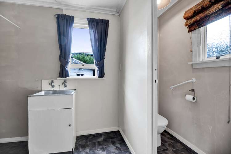 181 Tukapa Street Westown_12