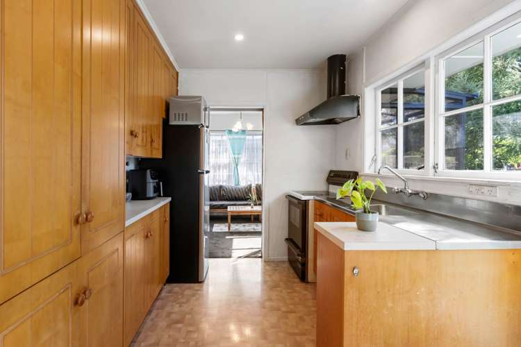 9 Riverpark Crescent Henderson_9