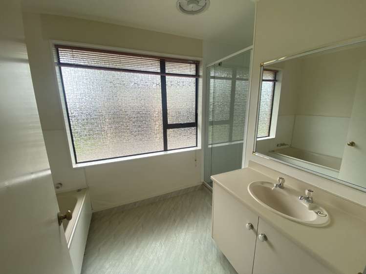 2 Lybster Street Blenheim Central_8