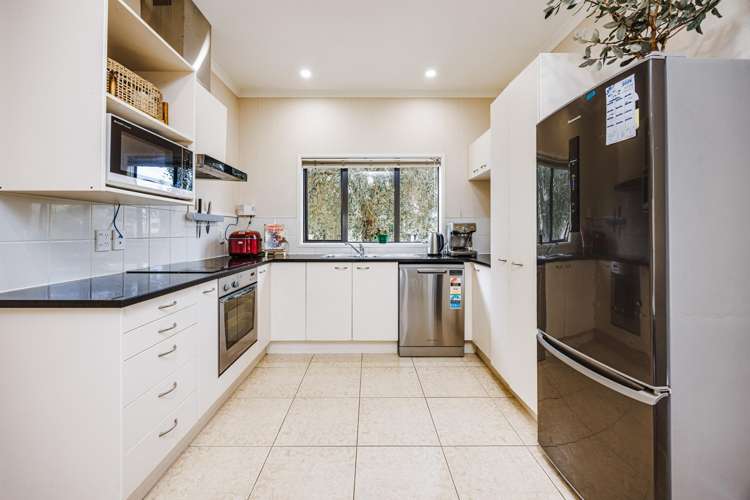 1 Skip Lane East Tamaki_11