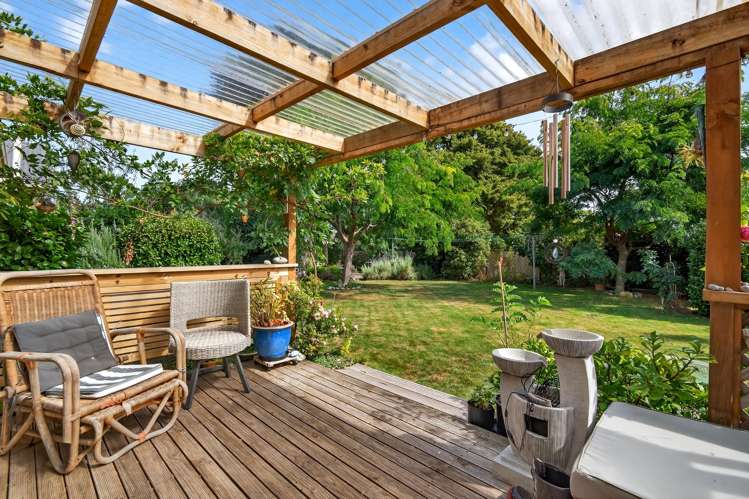 1a Daffodil Grove Carterton_13