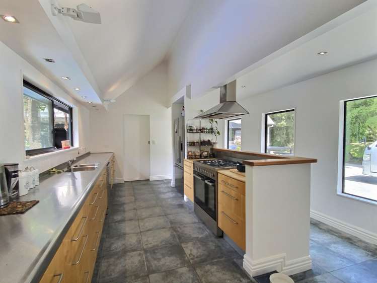 1946 Arnold Valley Road_4