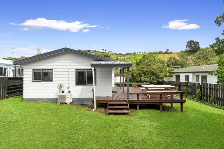 8 Farrow Way Welcome Bay_15