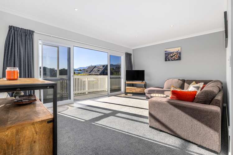 8 Hughes Street_4