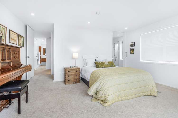 30 Ihimaera Terrace Leamington_11