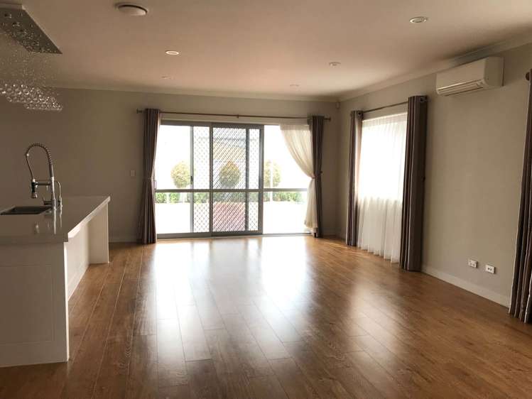 49 Rosewell Crescent Flat Bush_2