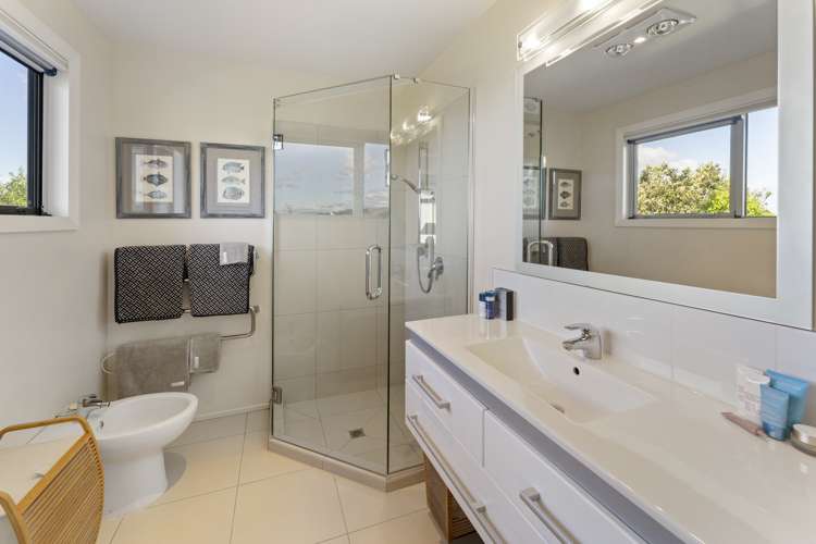 6 Istana Place Britannia Heights_14