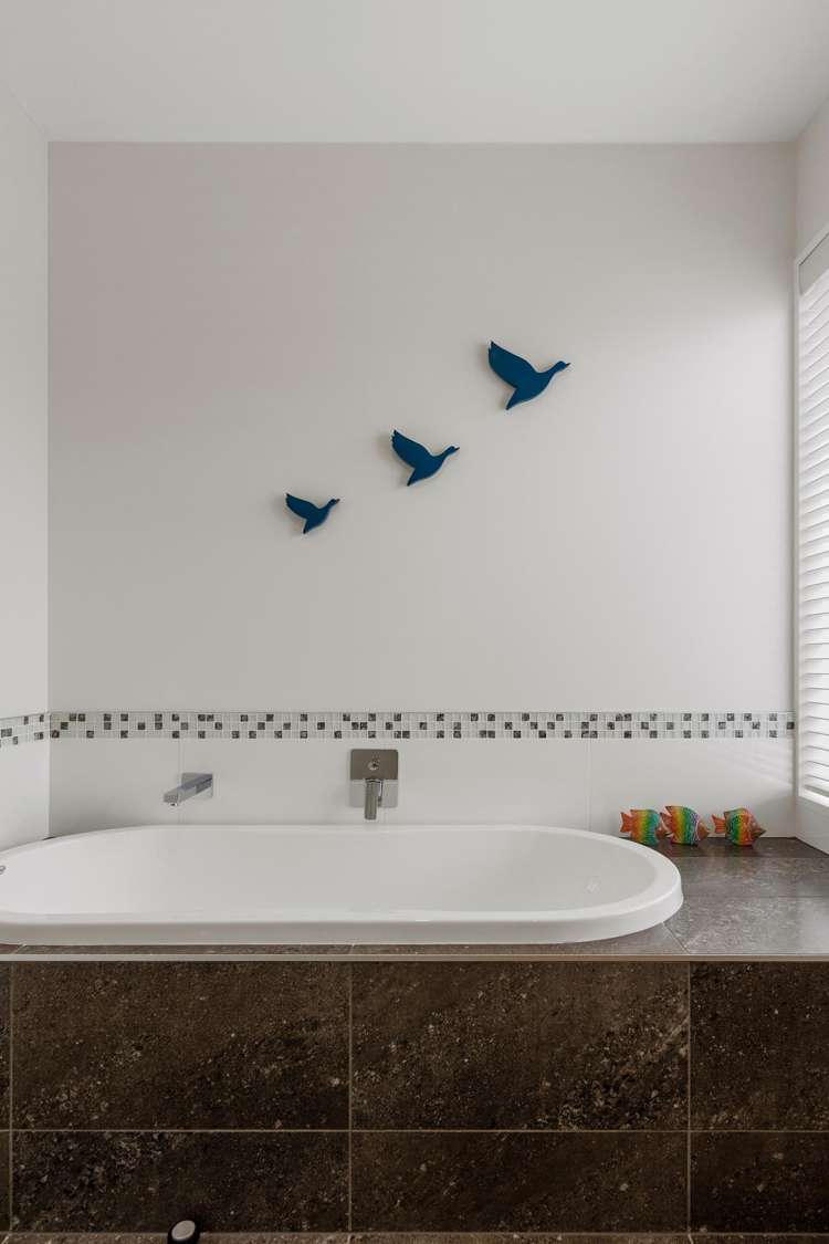 5 Lakebridge Place Parklands_17