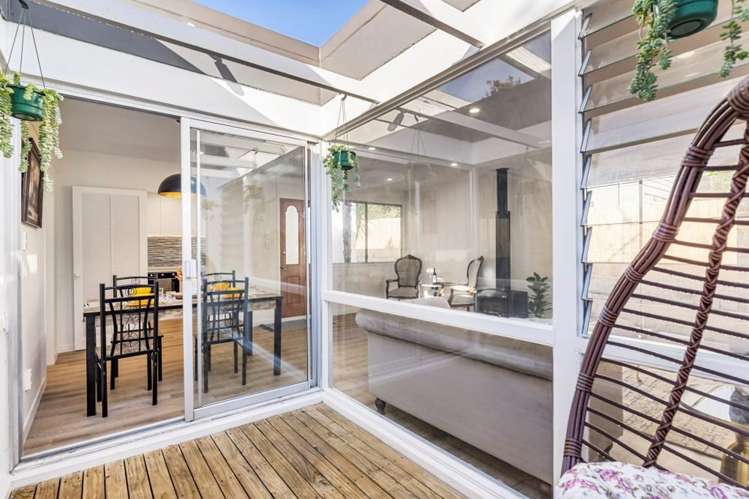 1/8 Wilbur Place Pakuranga Heights_24