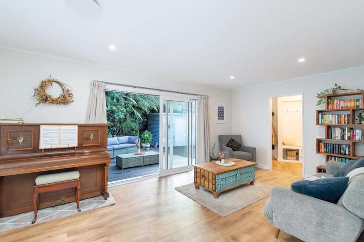 9 Harold Grove Stokes Valley_2