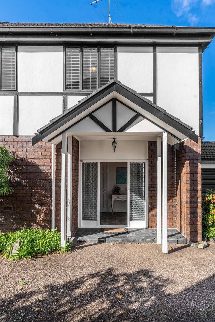 2/67 Brighton Road Parnell_5