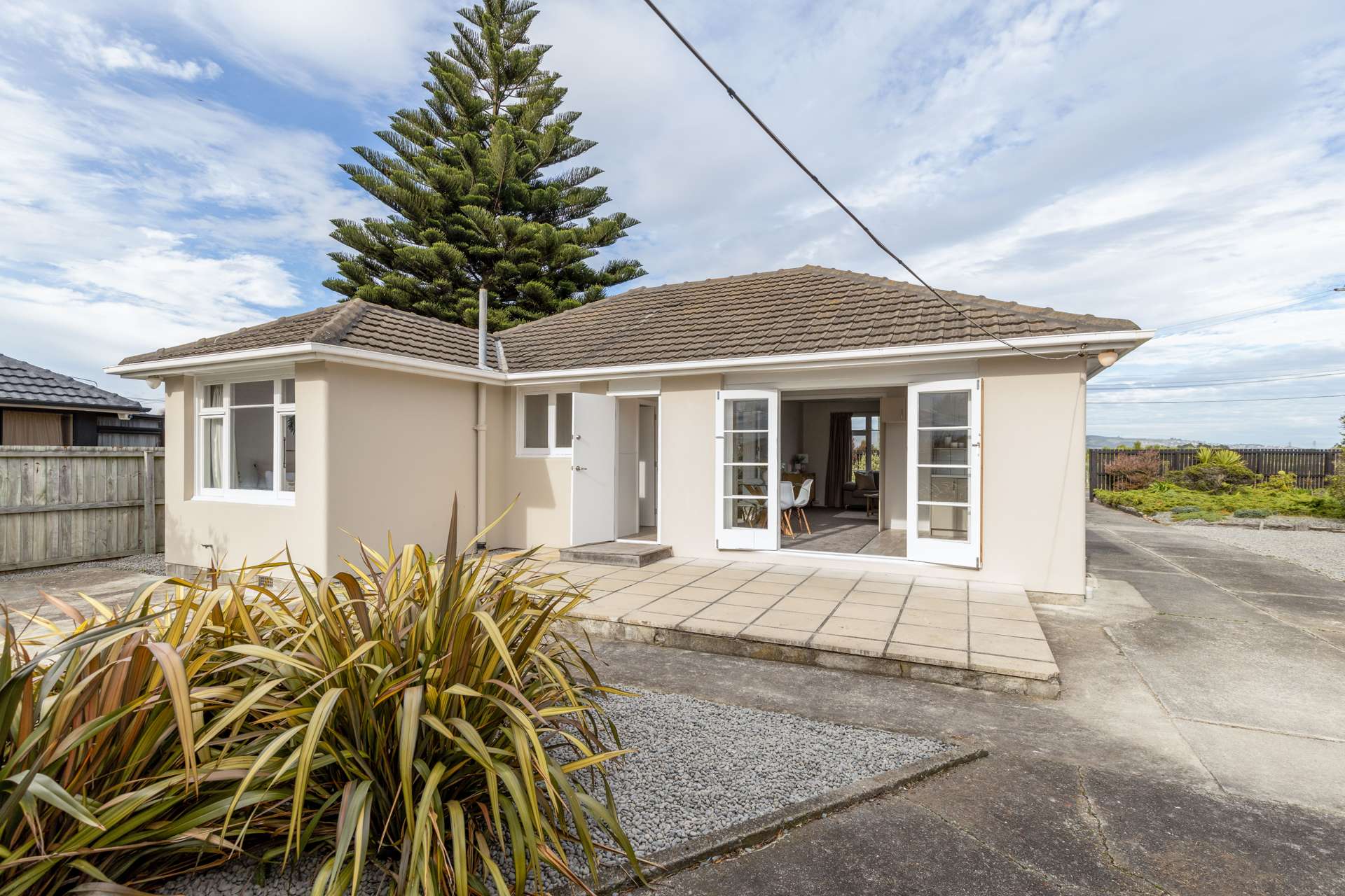 413 Breezes Road Aranui_0