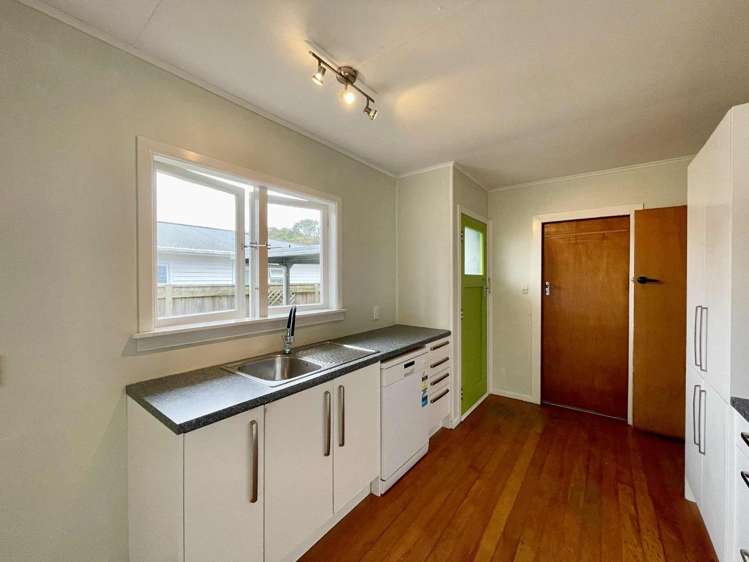 15 Beaumont Crescent 2157_6