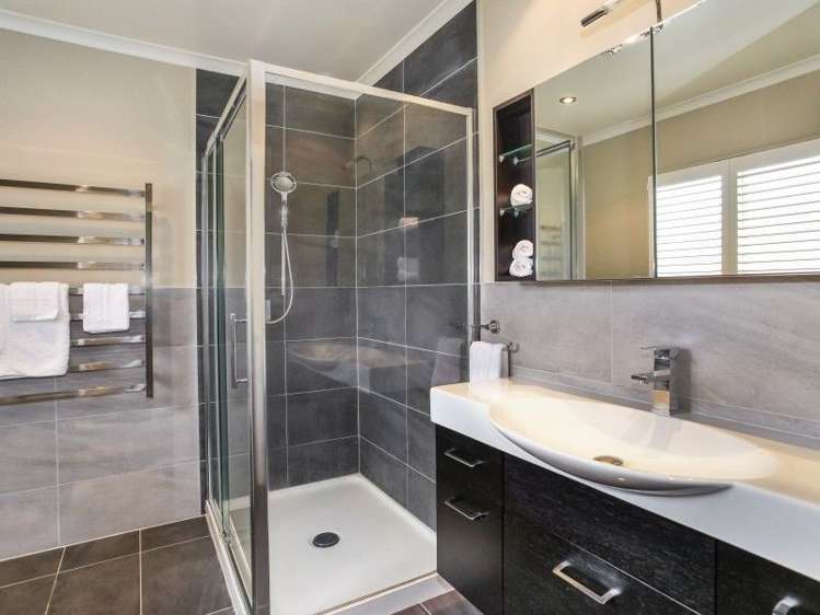 7 Capistrano Mews Goodwood Heights_16