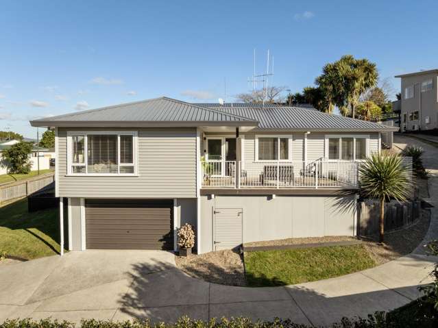 Refreshed, Landscaped & Easy-Care!