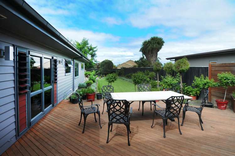 4 Pohutukawa Grove Lytton West_3