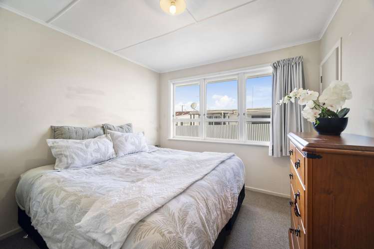 2 Tapsell Road Fairy Springs_10