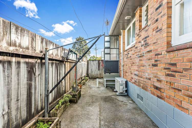 2/84 Portage Road New Lynn_10