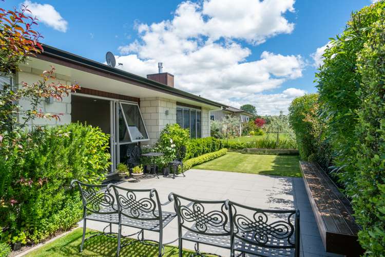 4 Noumea Drive Rangatira Park_6