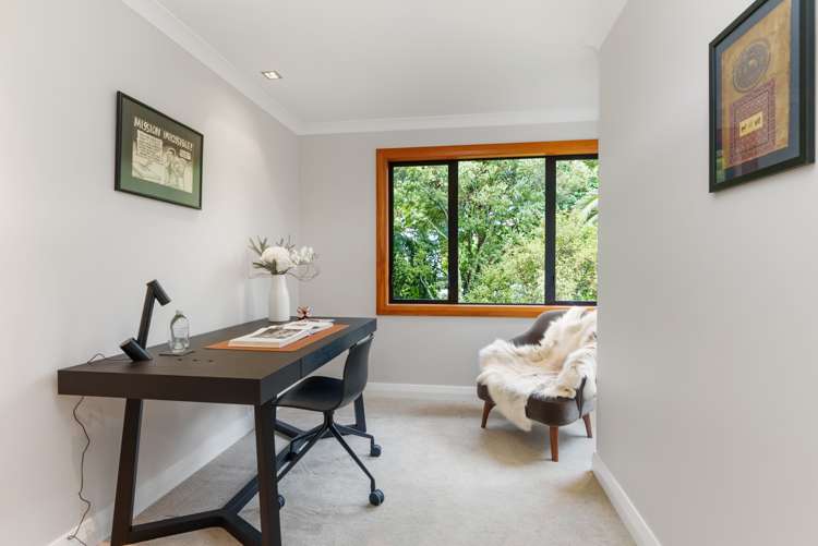 8b Wynsfield Garden Saint Heliers_21