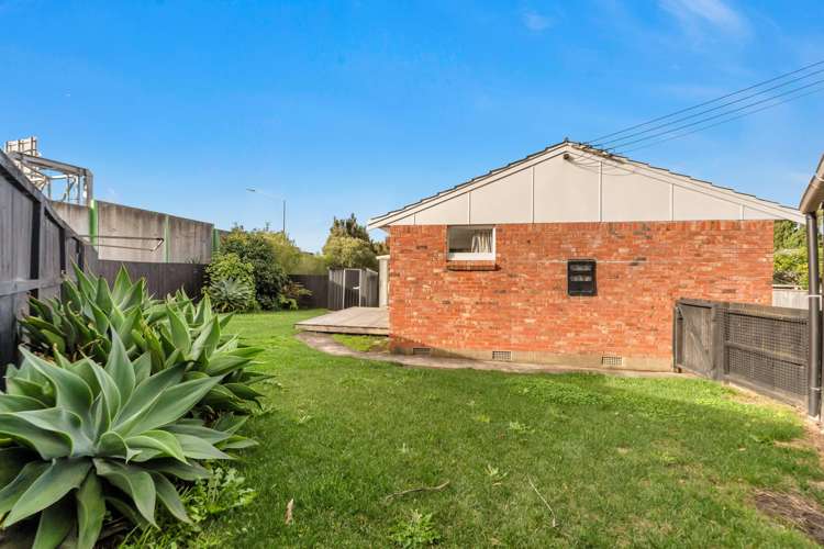 1/34a Parr Road South Point Chevalier_13