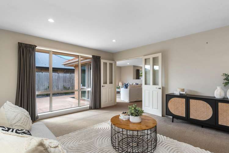 8 Bayliss Close Northwood_13