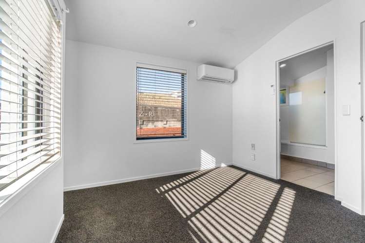 8 Cotesmore Way 1761_8