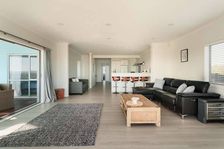 1011 Papamoa Beach Road Papamoa Beach_19