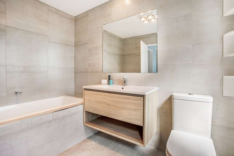 28b Edmonton Road Henderson_13