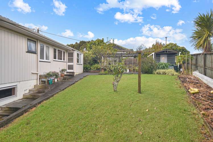 8 Hobsonville Road West Harbour_21