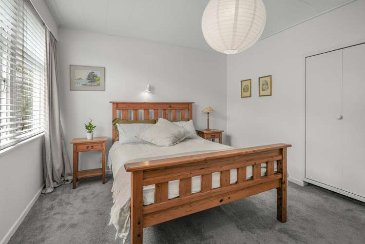 6/4 Gill Road Eastbourne_11