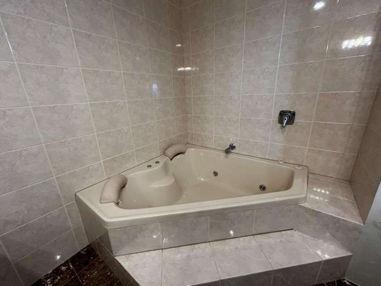 10B/2 Marine Parade 11229_13