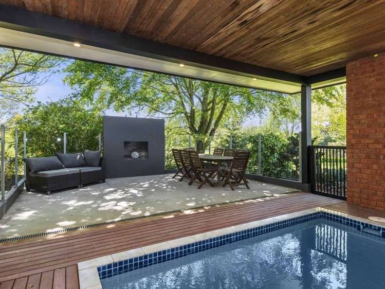 238 Halkett Road West Melton_19