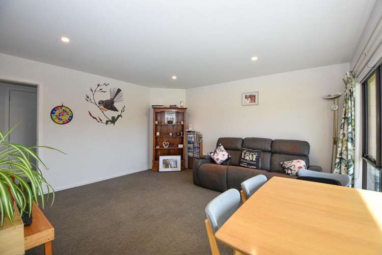 37 Ashmore Park Road Carterton_2