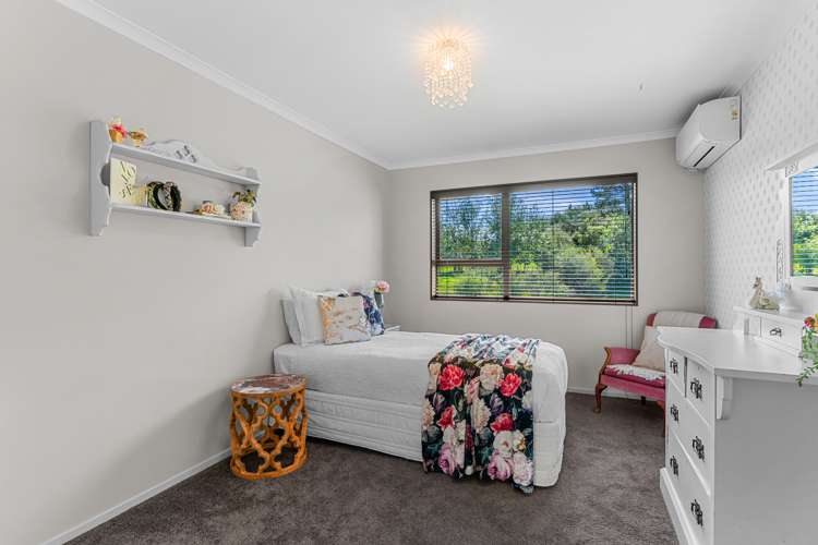 5 Skelton Crescent Paparoa_16