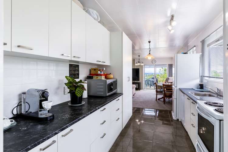 112 Awaroa Road Sunnyvale_21