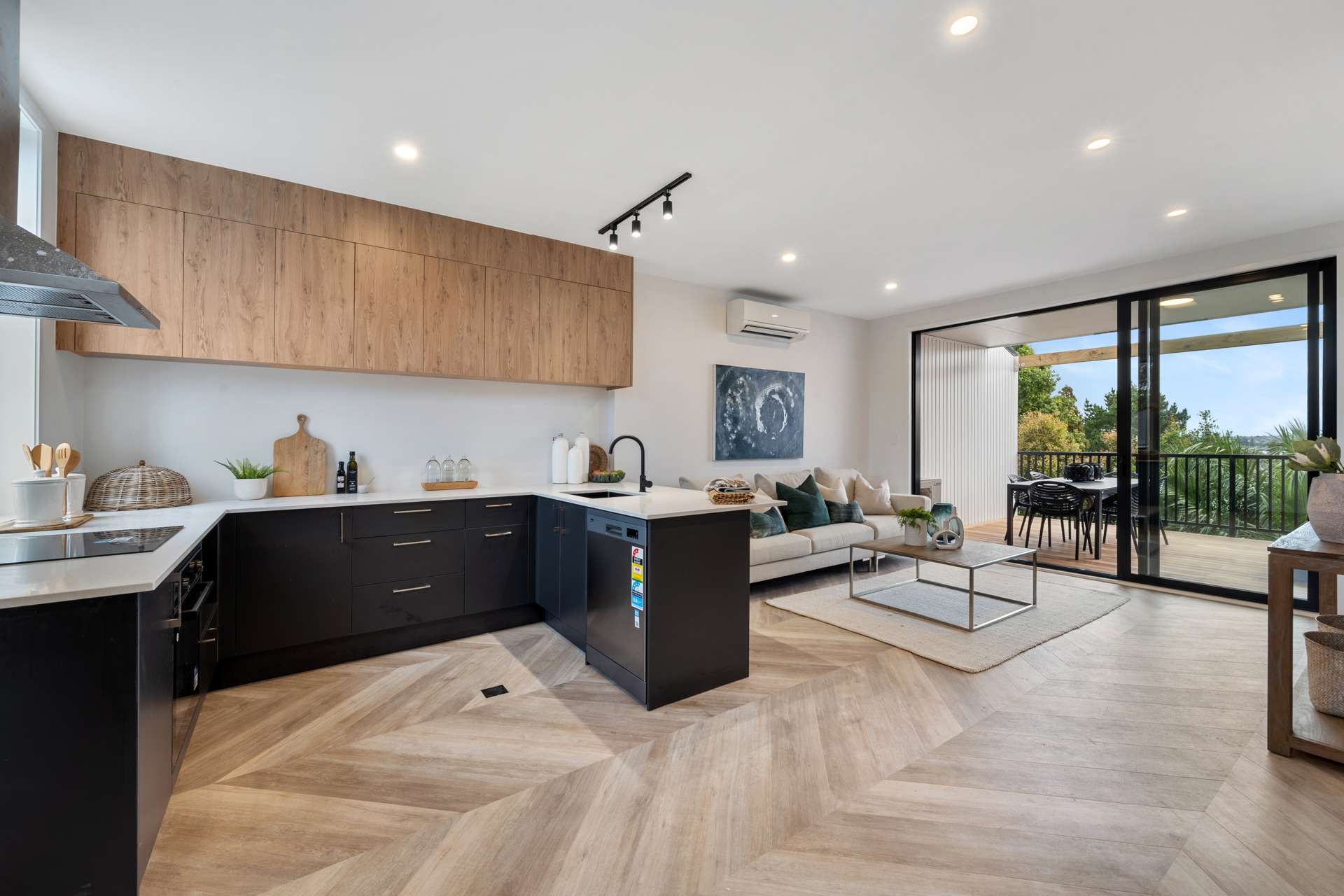 2/8 Bennett Road Pakuranga_0
