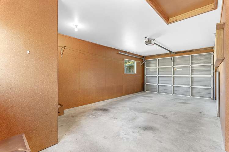 95a Barrett Road Whalers Gate_20