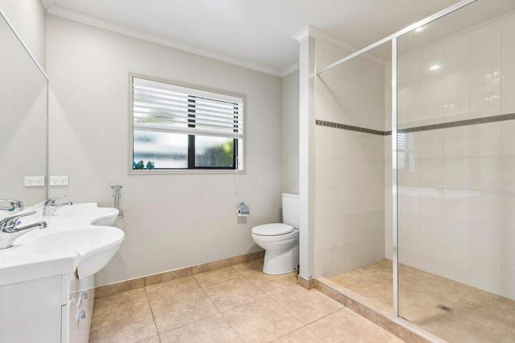 8 Piritaka Mews Papamoa_11